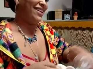 Live webcam model lushdiamondz on Soda Cams