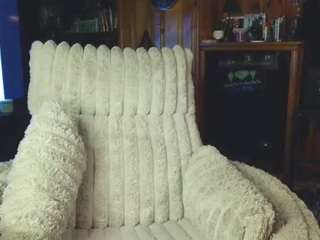 lushdiamondz's CamSoda show and profile