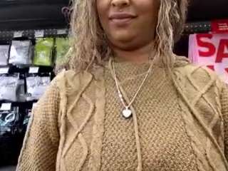 lushdiamondz's CamSoda show and profile