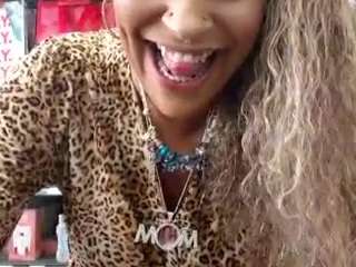 lushdiamondz webcam