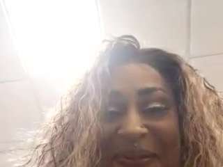lushdiamondz webcam