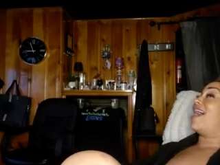 Lushdiamondz's cam show statistics and live stream
