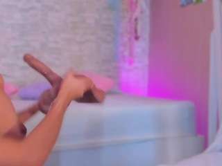 ayla-lux live cam preview