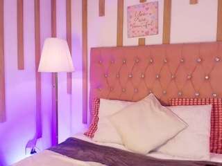 daphnevelmont's live room