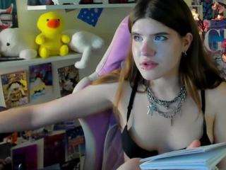 Elyra-Zyra live cam preview