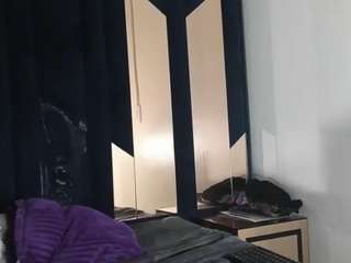 KarinaHiltonRs live cam preview