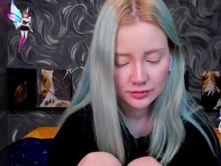Lillie-Berry live cam preview