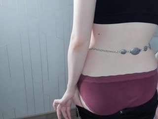 EvitaJustice live cam preview
