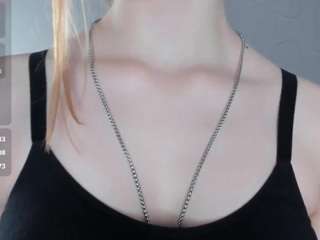 EvitaJustice live cam preview