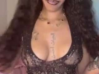 HazelKurrency live webcam show