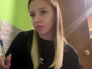 Selena live cam preview