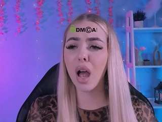 melena-sky live cam preview