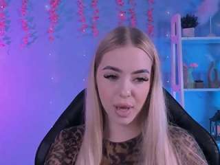 melena-sky live cam preview