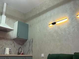 ToshiaKlemencic live cam preview