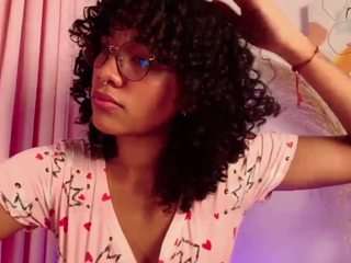 Meganlux live cam preview