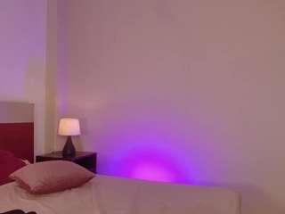 Meganlux live cam preview