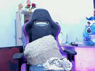 aron-8888