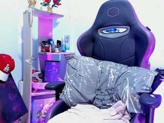 aron-8888