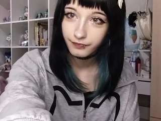 LoreTrusler live cam