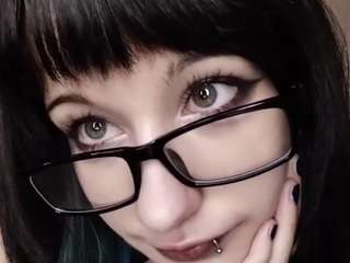 LoreTrusler