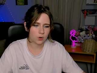 mia-lay