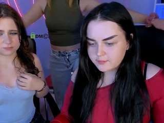 mia-lay