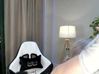 Nicole-amour live cam preview