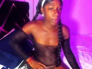 ebony-nayarax