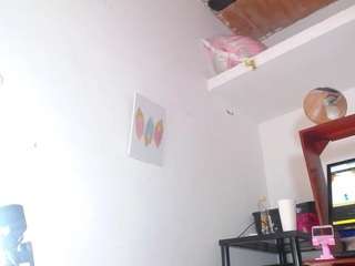 diosaxsexyy webcam model