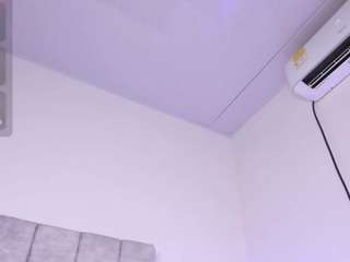 goddess-sara69 live cam preview