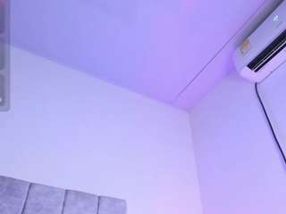goddess-sara69 live cam preview