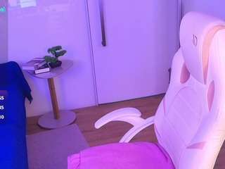 Lilly-Blossomm live cam preview