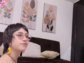 milu-razzo live cam preview