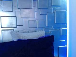 Roxy-Wild live cam preview