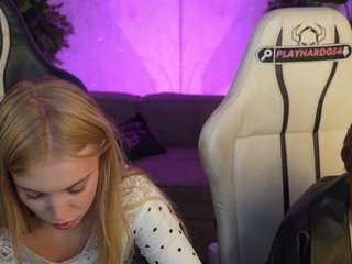 caroline054