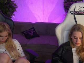 caroline054