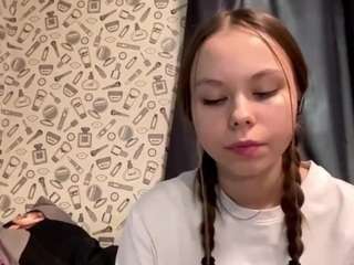 CorinnaVanlue live cam preview