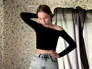 CorinnaVanlue live cam preview