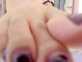 nahomy-hot