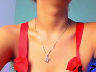 Nahomy-hot