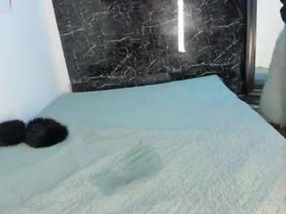 Suzan23 live cam preview