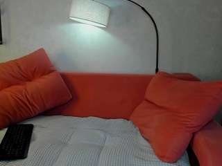 Ella-Evanss live cam preview