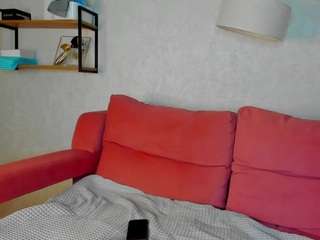 ella-evanss's live room