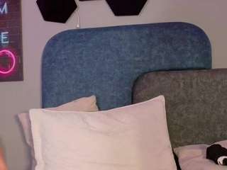 MiaCullens live cam preview