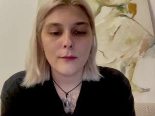 EllaBloom live cam preview