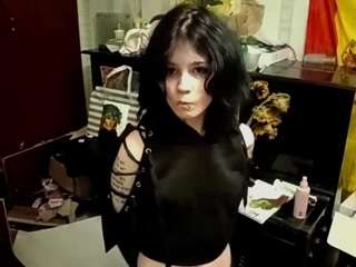 lesliwoolum