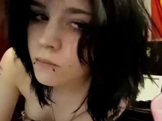 lesliwoolum