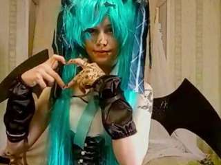 lesliwoolum