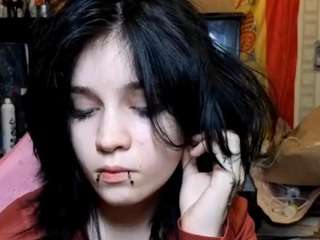 lesliwoolum