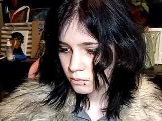 lesliwoolum